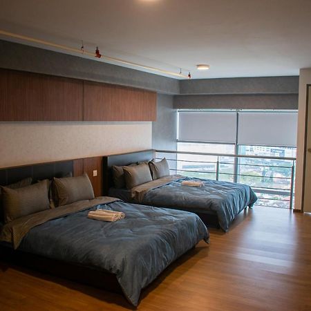 Netflix-Pinnacle Pj, Fantastic City View, 1-6 Guests Designed Duplex Home By Flexihome-My ペタリンジャヤ エクステリア 写真