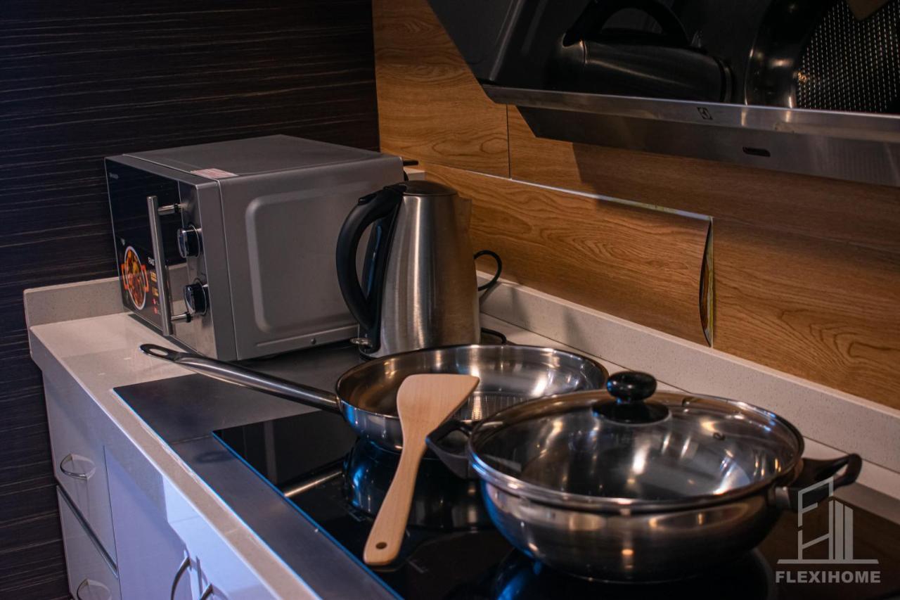 Netflix-Pinnacle Pj, Fantastic City View, 1-6 Guests Designed Duplex Home By Flexihome-My ペタリンジャヤ エクステリア 写真