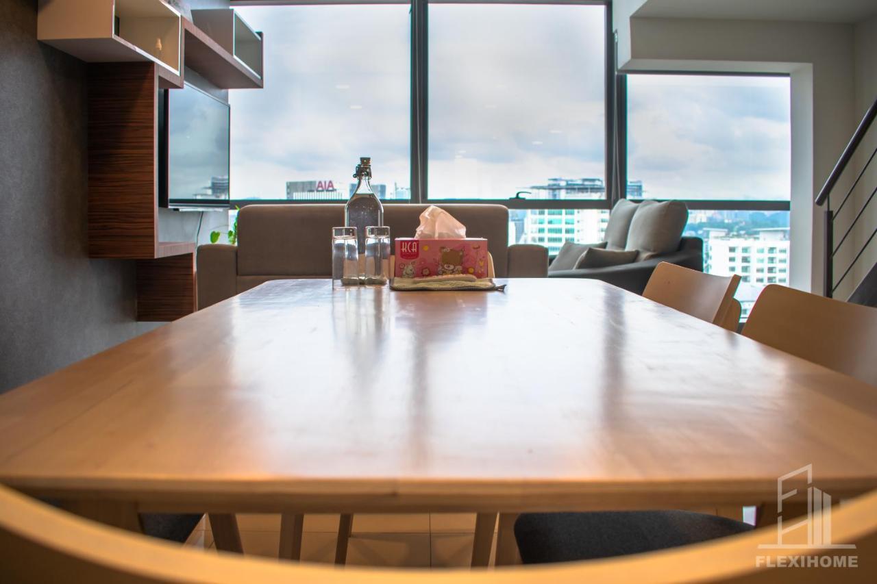 Netflix-Pinnacle Pj, Fantastic City View, 1-6 Guests Designed Duplex Home By Flexihome-My ペタリンジャヤ エクステリア 写真