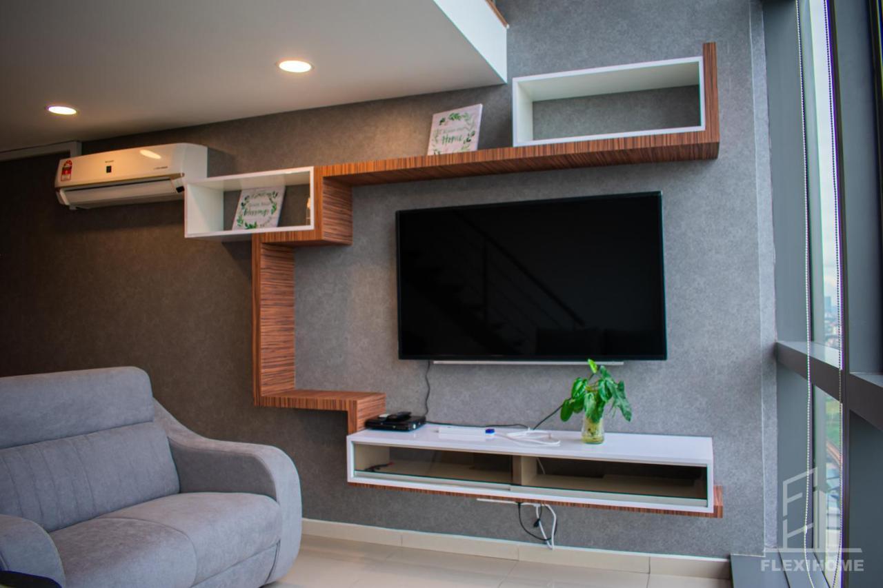 Netflix-Pinnacle Pj, Fantastic City View, 1-6 Guests Designed Duplex Home By Flexihome-My ペタリンジャヤ エクステリア 写真