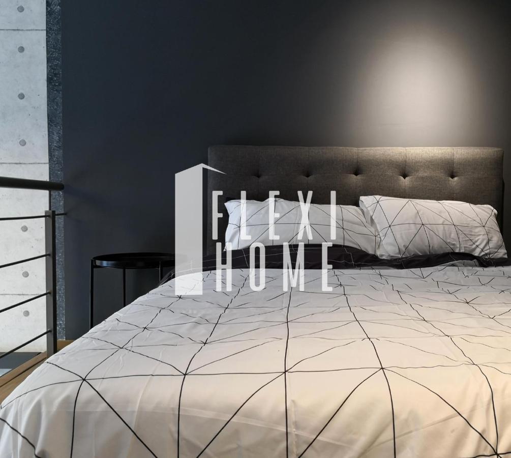 Netflix-Pinnacle Pj, Fantastic City View, 1-6 Guests Designed Duplex Home By Flexihome-My ペタリンジャヤ エクステリア 写真